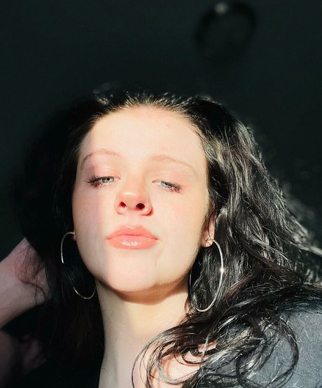 Foto di nudo di fuga di OnlyFans di Kelbaby