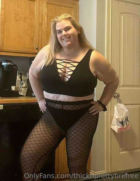 Foto di nudo di fuga di OnlyFans di Thicknprettybrefree
