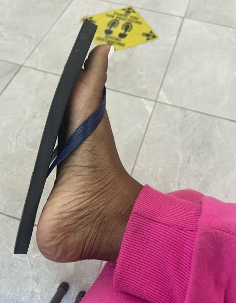 Foto di nudo di fuga di OnlyFans di Chocolatefeet8