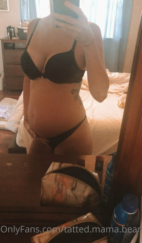 Foto di nudo di fuga di OnlyFans di Tattedmamabear