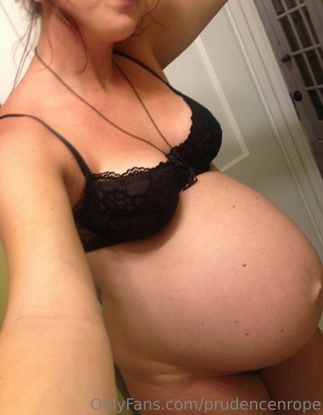 Foto di nudo di fuga di OnlyFans di Prudencenrope