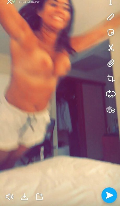 Foto di nudo di fuga di OnlyFans di Vicky Escobar