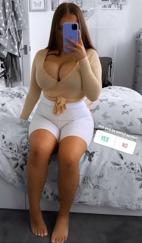 Foto di nudo di fuga di OnlyFans di Aurora