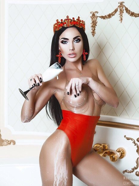 Foto di nudo di fuga di OnlyFans di Marianna Markina