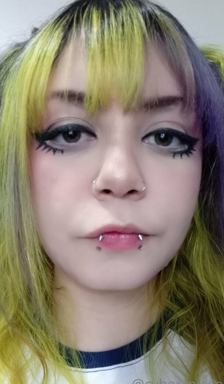 Foto di nudo di fuga di OnlyFans di Cybernyxie