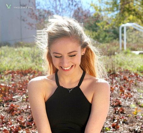 Foto di nudo di fuga di OnlyFans di Tarah Kayne