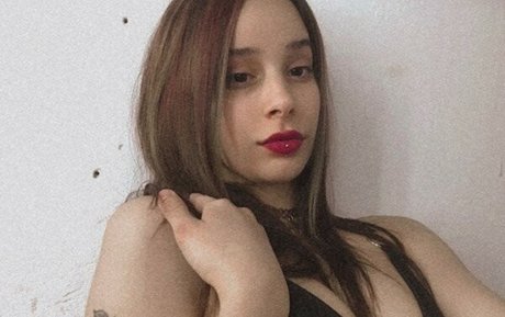 Foto di nudo di fuga di OnlyFans di Mileey Vigo