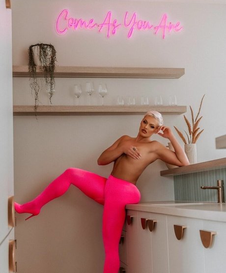 Foto di nudo di fuga di OnlyFans di Callmemswolf