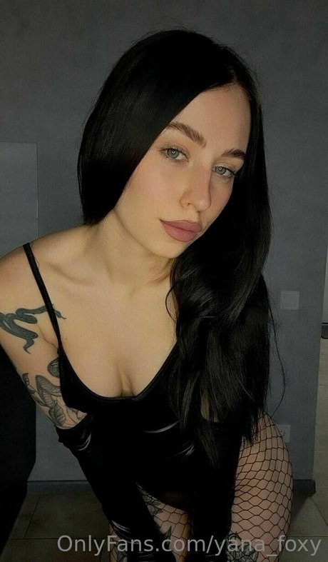 Yanafoxy_free