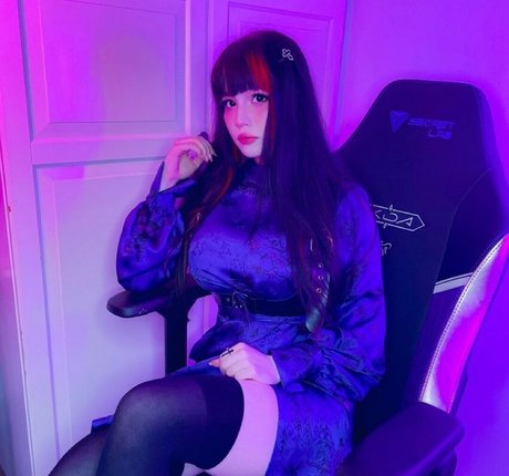 Shini Waifu