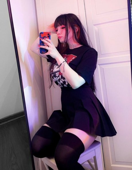 Shini Waifu