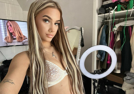 Foto di nudo di fuga di OnlyFans di Jxliaax