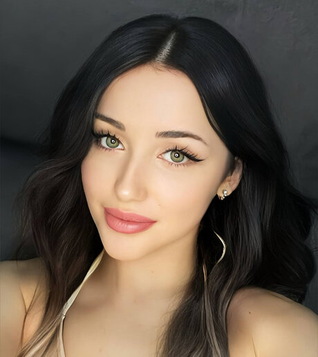 Foto di nudo di fuga di OnlyFans di Molly 