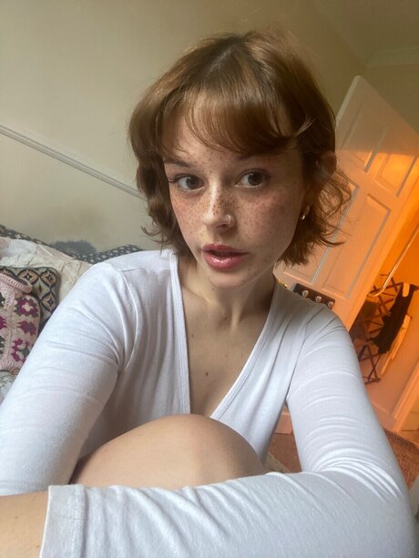 Foto di nudo di fuga di OnlyFans di Peachy