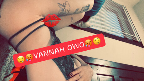Foto di nudo di fuga di OnlyFans di Owovannahowo