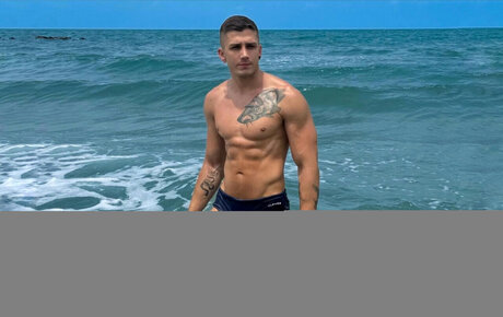 Foto di nudo di fuga di OnlyFans di Julian Quintero Top 2 