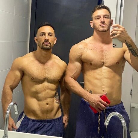 Foto di nudo di fuga di OnlyFans di Hyanmhax