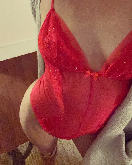 Foto di nudo di fuga di OnlyFans di Insatiable Sasha 