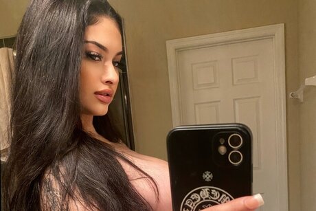 Foto di nudo di fuga di OnlyFans di Big Purrrr