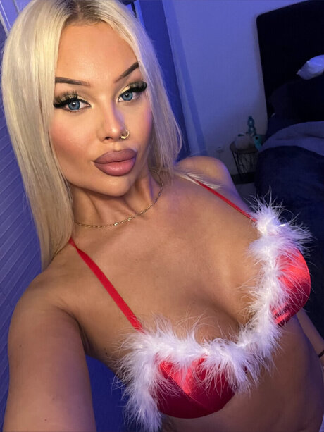 Foto di nudo di fuga di OnlyFans di Shirin Christians
