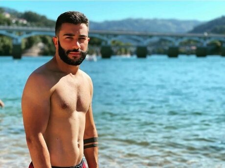 Foto di nudo di fuga di OnlyFans di Bruno Linhares