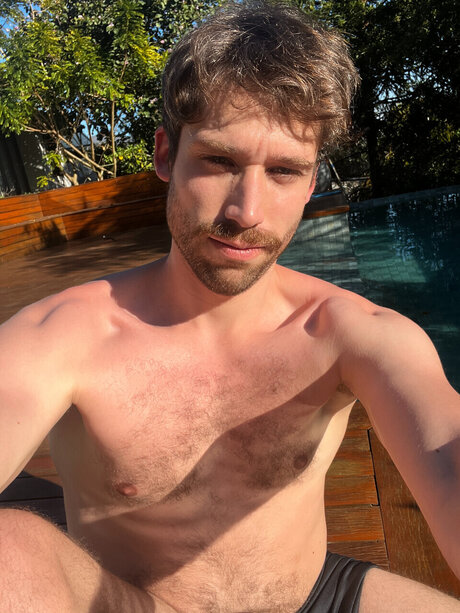 Foto di nudo di fuga di OnlyFans di Ken