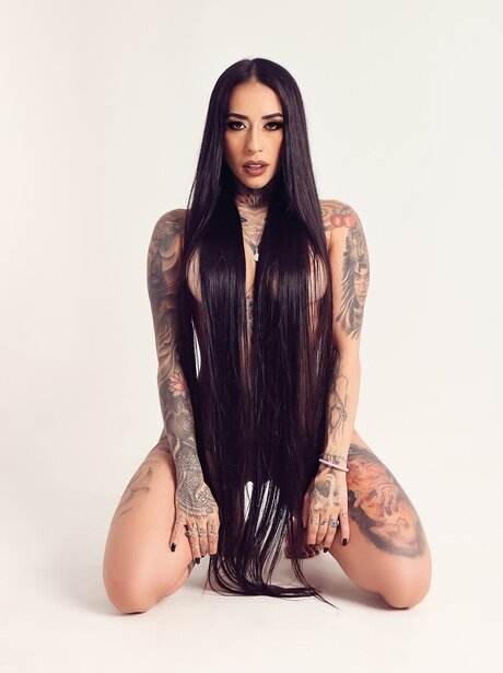 Foto di nudo di fuga di OnlyFans di Miikaele