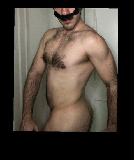 Foto di nudo di fuga di OnlyFans di Behindtheweb