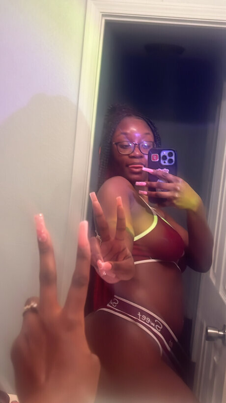 Foto di nudo di fuga di OnlyFans di Sexyyychocolatee