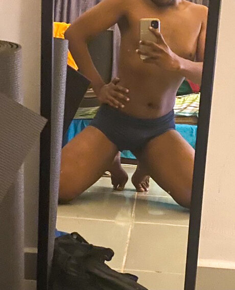 Foto di nudo di fuga di OnlyFans di Trophybottom