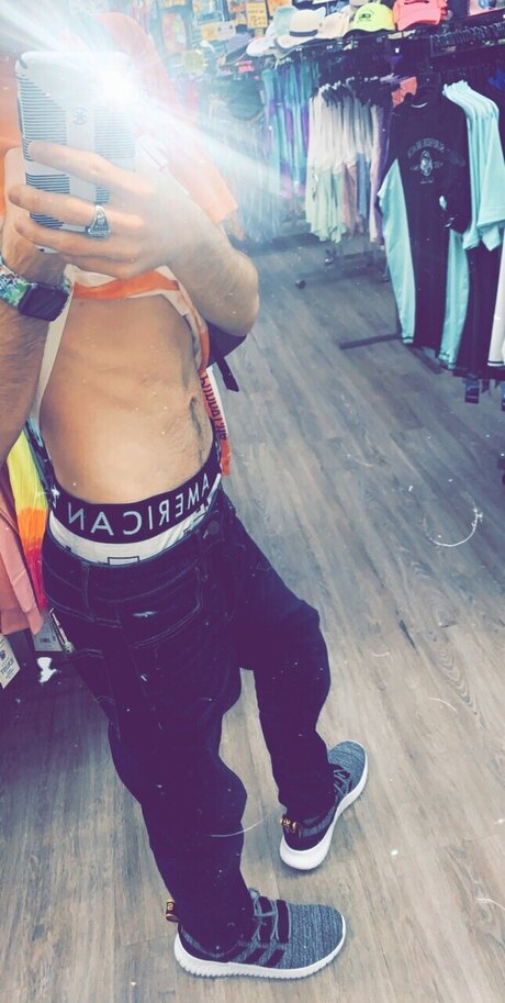 Foto di nudo di fuga di OnlyFans di Jp384