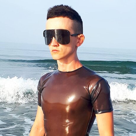 Foto di nudo di fuga di OnlyFans di Rubbrrr