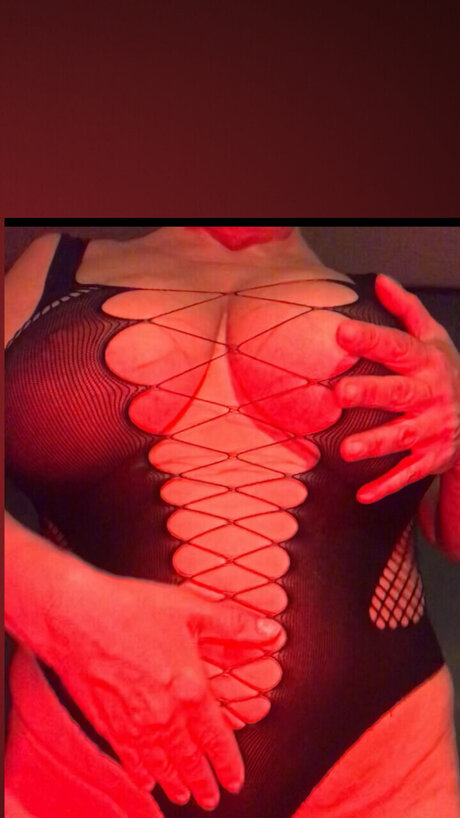 Foto di nudo di fuga di OnlyFans di Anna Oliivia Venezuela 