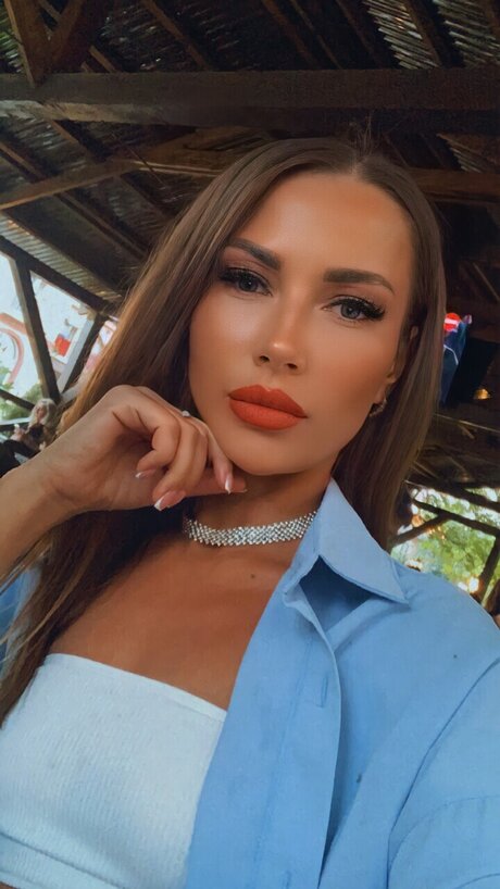 Foto di nudo di fuga di OnlyFans di Djuliya