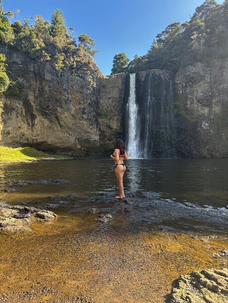 Foto di nudo di fuga di OnlyFans di 