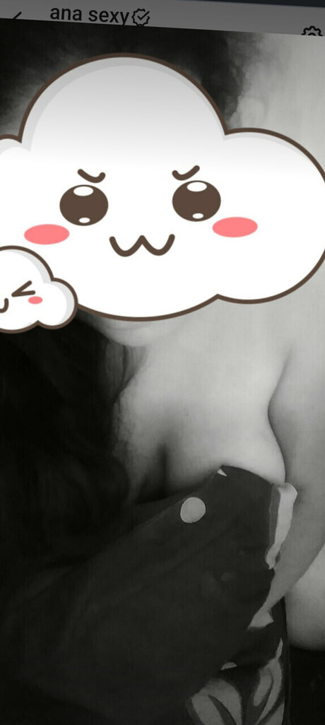 Foto di nudo di fuga di OnlyFans di Luciernaga Hot