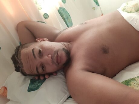 Foto di nudo di fuga di OnlyFans di Mr Sensacion
