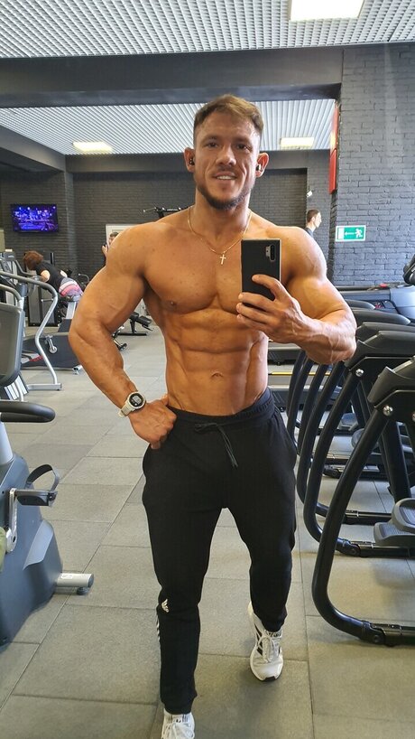 Foto di nudo di fuga di OnlyFans di Mens Physique