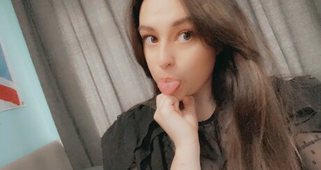 Foto di nudo di fuga di OnlyFans di Caitlin