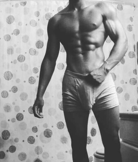Foto di nudo di fuga di OnlyFans di Thedickvador