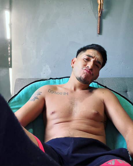 Foto di nudo di fuga di OnlyFans di Aldayr Arellano