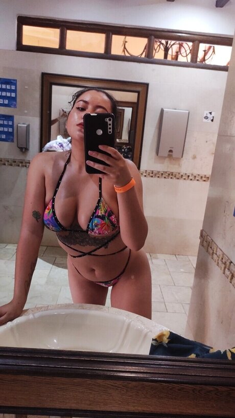 Foto di nudo di fuga di OnlyFans di Daily Baby