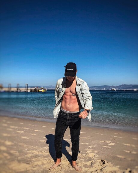 Foto di nudo di fuga di OnlyFans di Vv5