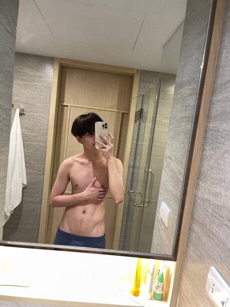Foto di nudo di fuga di OnlyFans di Gagai