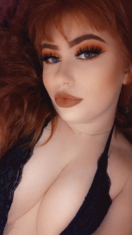 Foto di nudo di fuga di OnlyFans di Ash