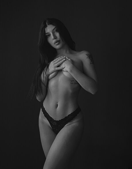 Foto di nudo di fuga di OnlyFans di Mary