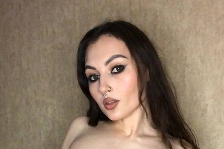 Foto di nudo di fuga di OnlyFans di Nikoleurlove
