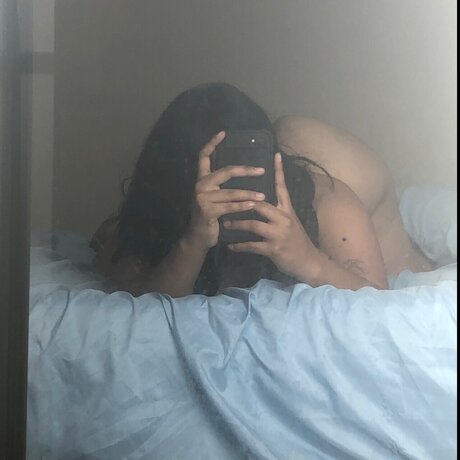 Foto di nudo di fuga di OnlyFans di Uhcricket