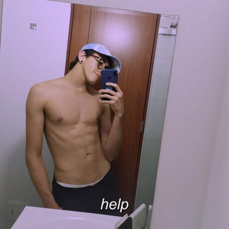 Foto di nudo di fuga di OnlyFans di Sebastian Sanchez