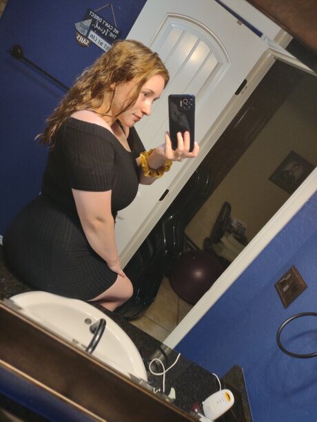 Foto di nudo di fuga di OnlyFans di Michelle Catherine